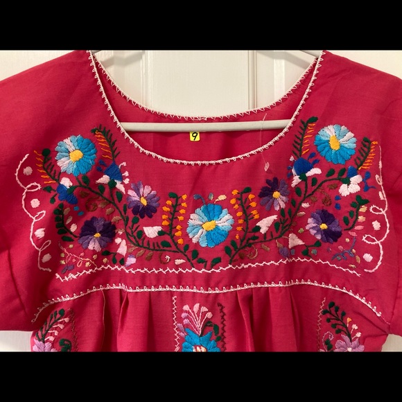 Embroidered pink dress with floral design NWOT - Picture 6 of 7